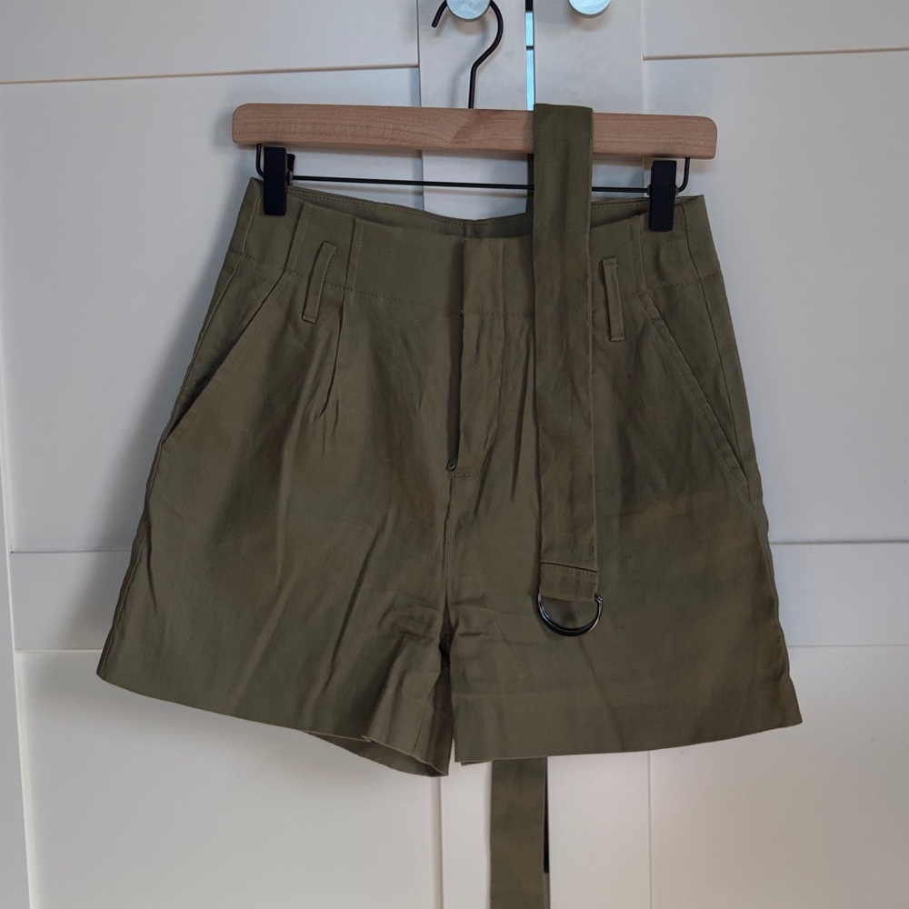 Banana Republic Green Women's Shorts